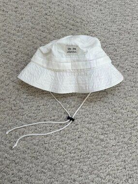 Urban Outfitters White Bucket Hat with Adjustable Drawstring